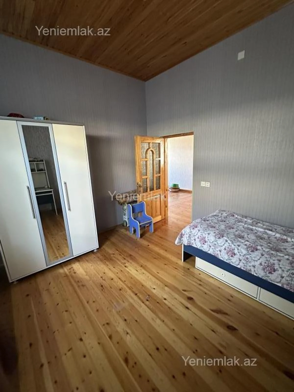 Satılır 7 otaqlı həyət evi 280 m²
