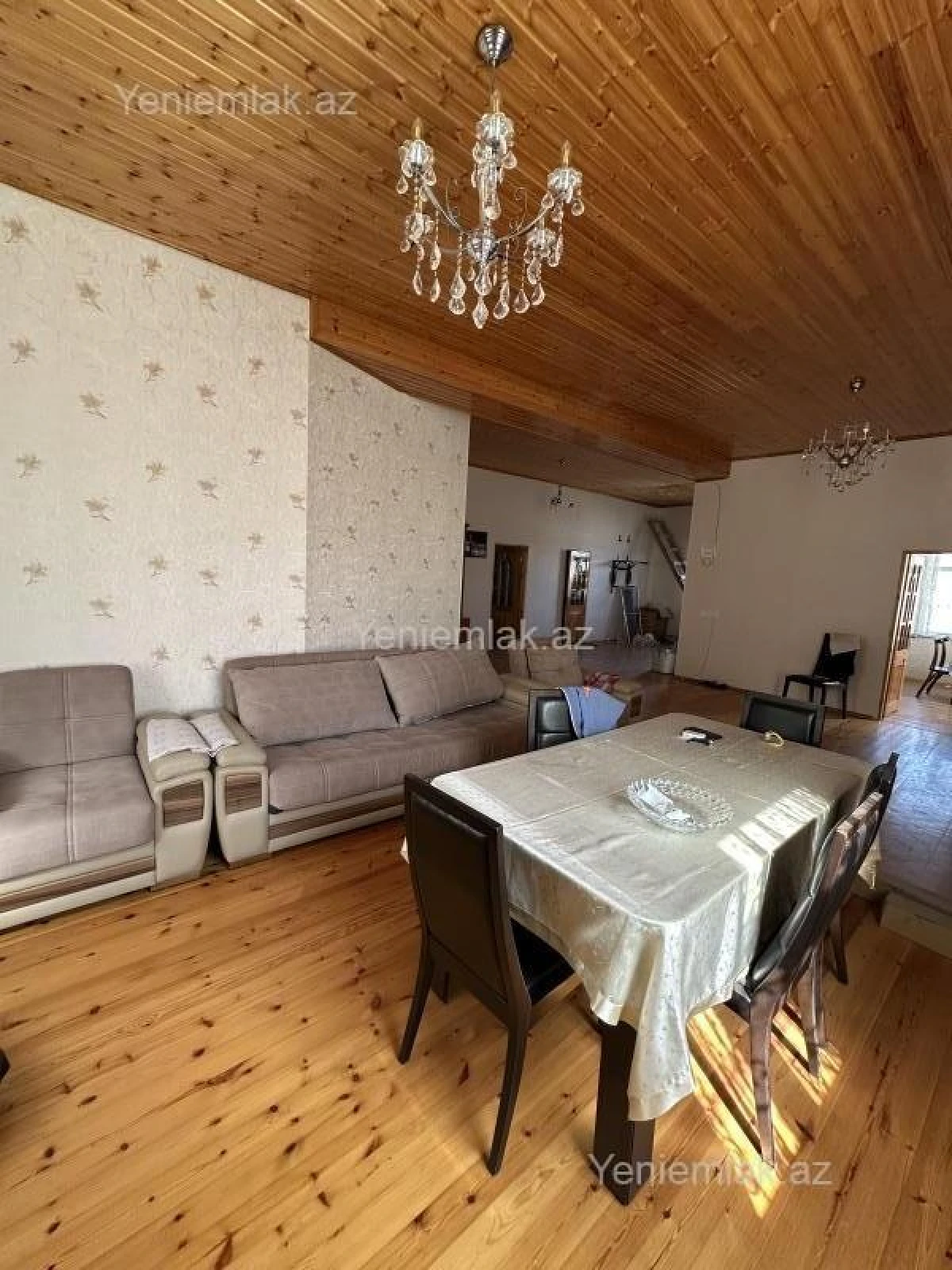 Satılır 7 otaqlı həyət evi 280 m²