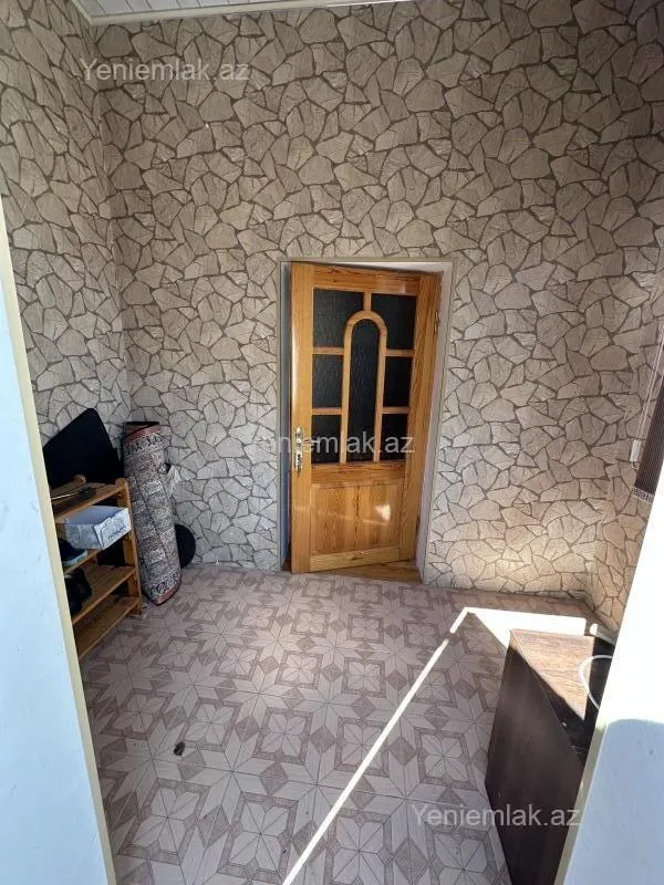 Satılır 7 otaqlı həyət evi 280 m²