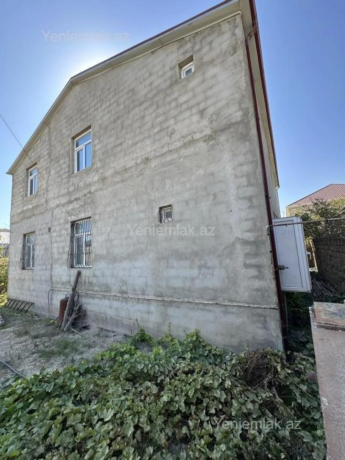 Satılır 7 otaqlı həyət evi 280 m²