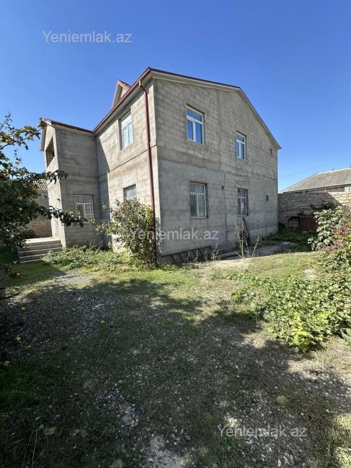 Satılır 7 otaqlı həyət evi 280 m²