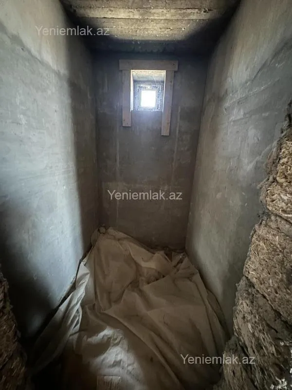 Satılır 7 otaqlı həyət evi 280 m²