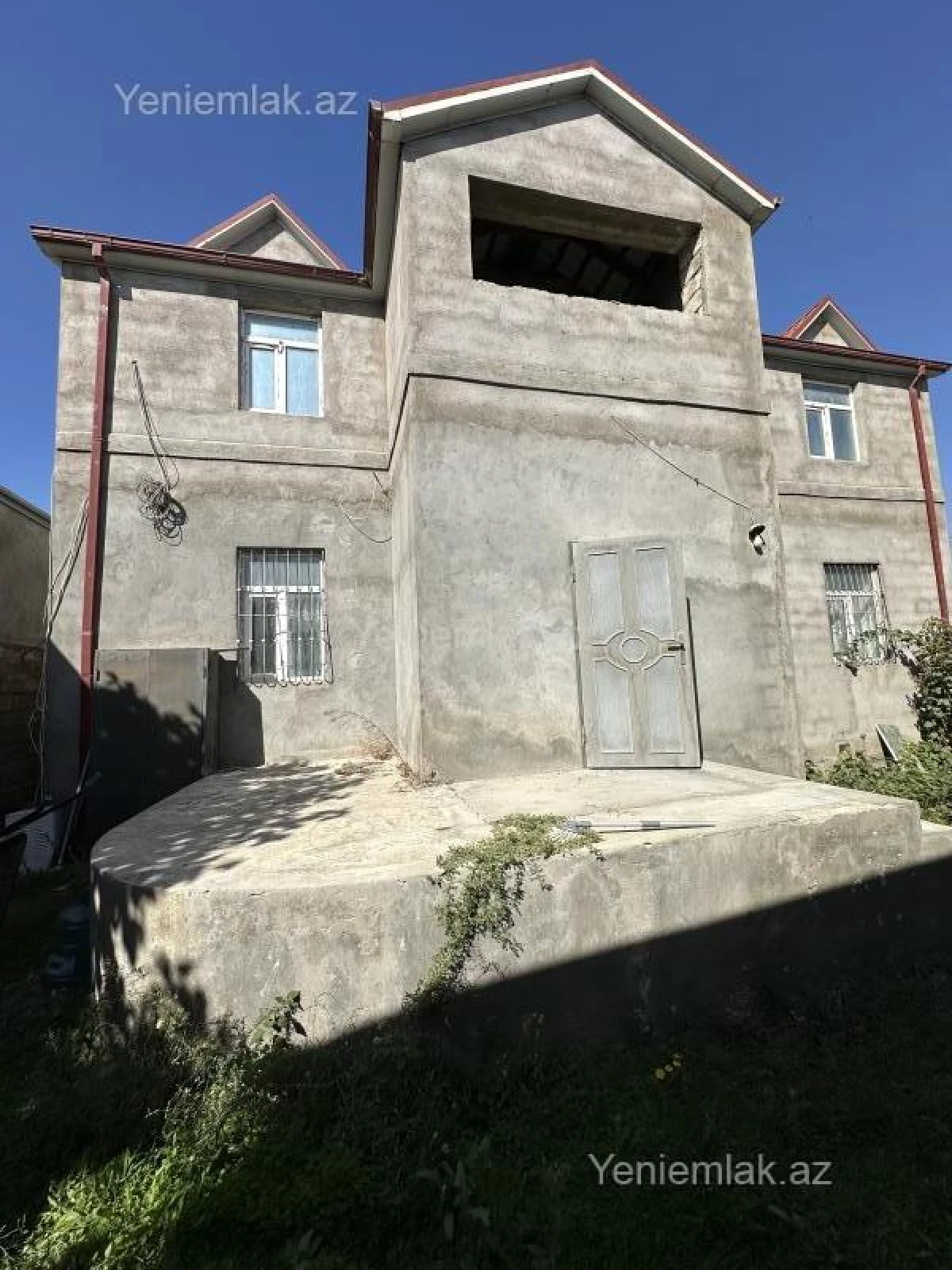Satılır 7 otaqlı həyət evi 280 m²
