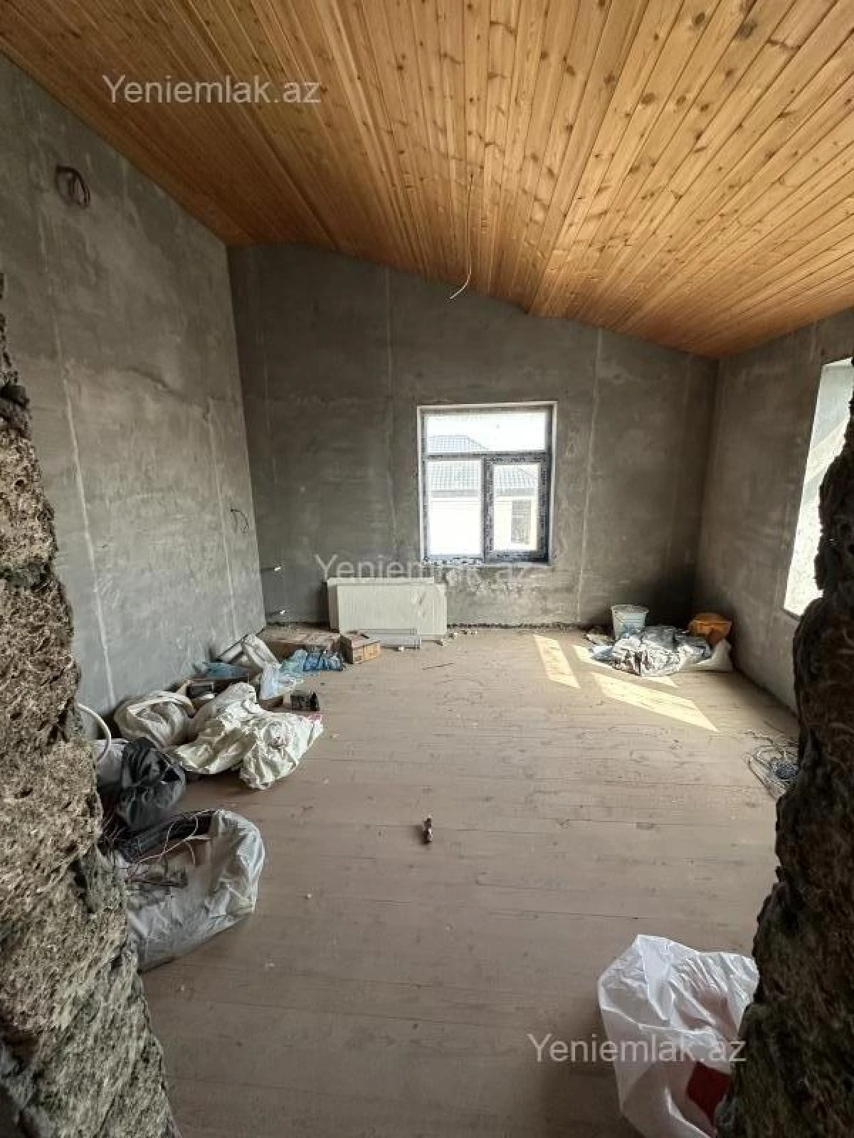 Satılır 7 otaqlı həyət evi 280 m²