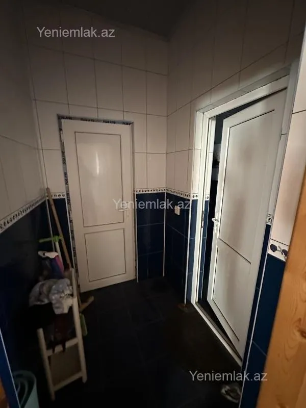 Satılır 7 otaqlı həyət evi 280 m²