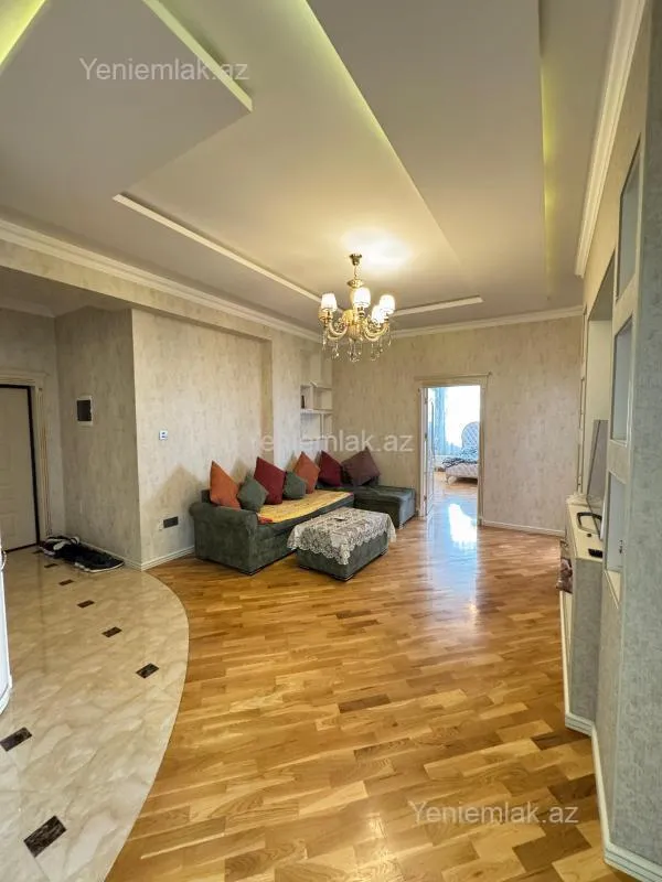 Satılır 3 otaqlı yeni tikili 123 m²