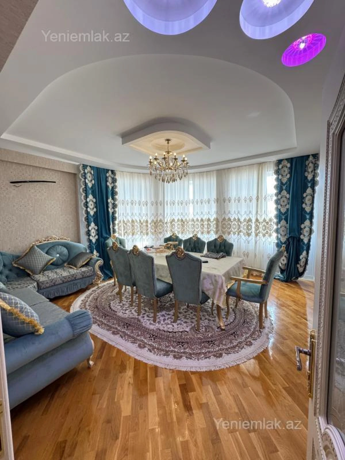 Satılır 3 otaqlı yeni tikili 123 m²