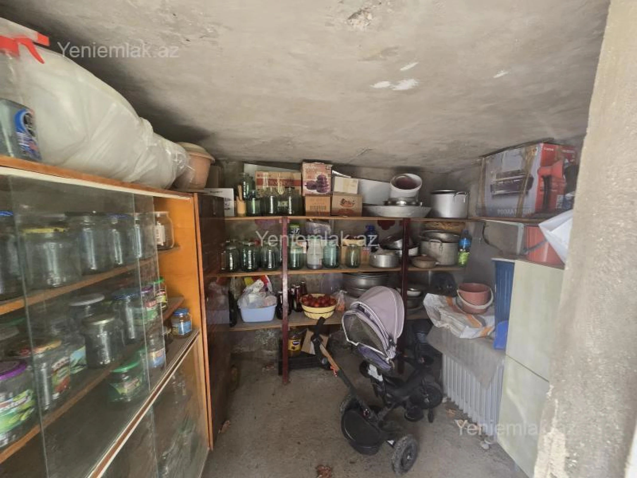 Satılır 5 otaqlı həyət evi 200 m²