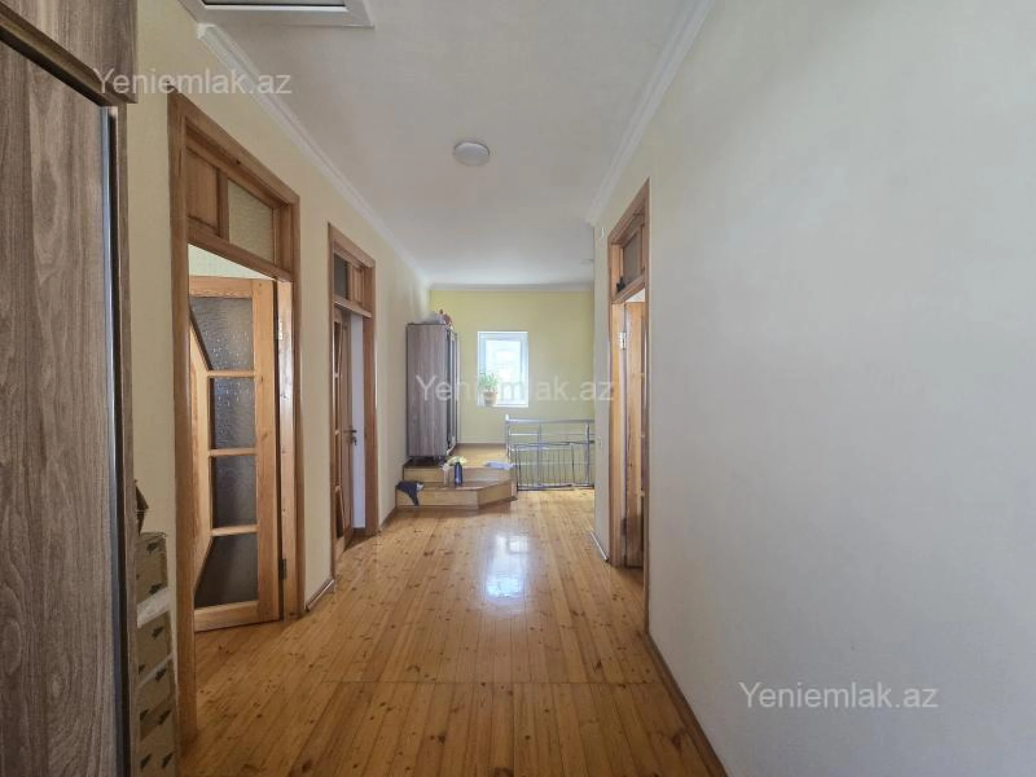 Satılır 5 otaqlı həyət evi 200 m²