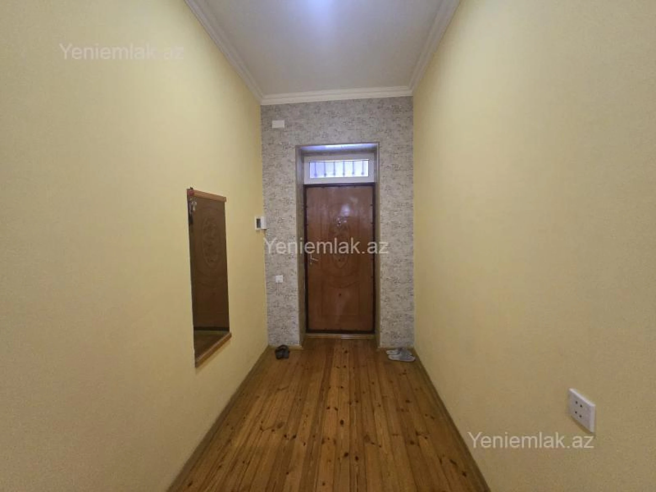 Satılır 5 otaqlı həyət evi 200 m²