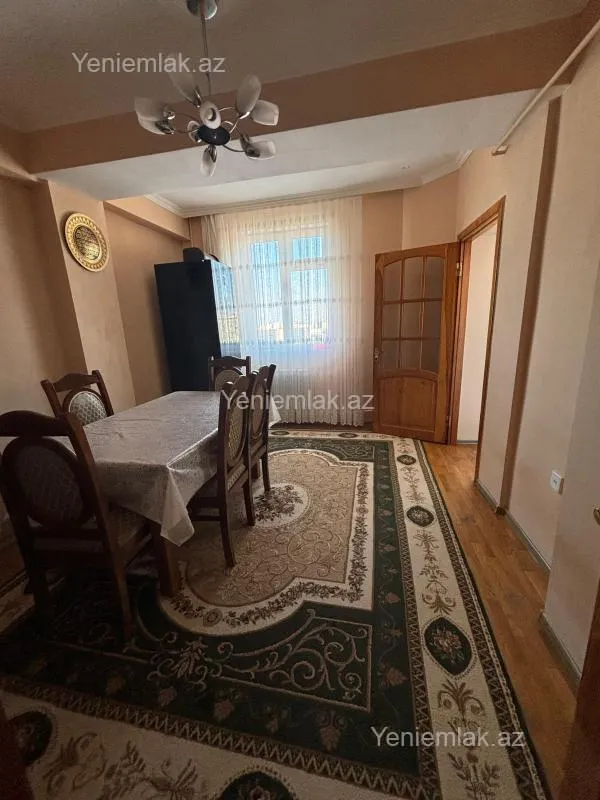 Kirayə verilir 3 otaqlı yeni tikili 90 m²