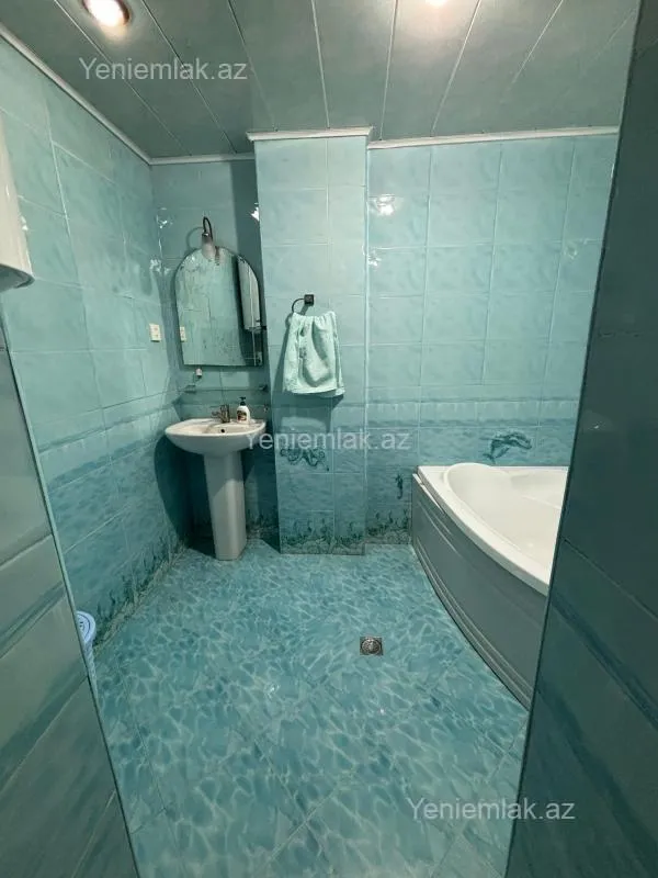 Kirayə verilir 3 otaqlı yeni tikili 90 m²