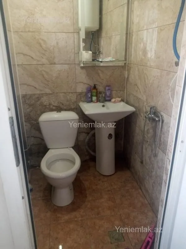 Satılır 1 otaqlı köhnə tikili 19 m²
