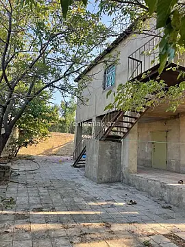 Satılır 5 otaqlı həyət evi 160 m²