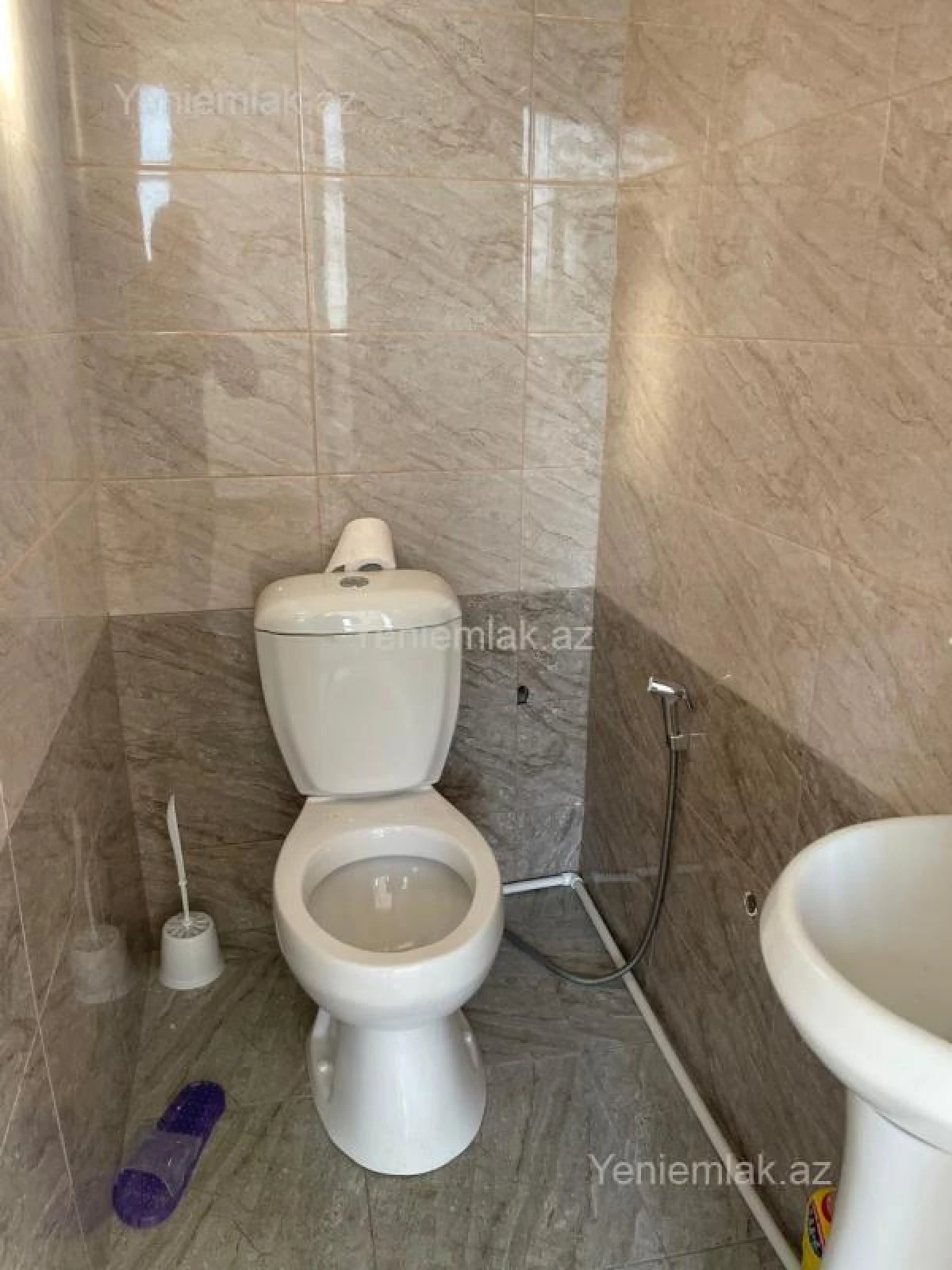 Satılır 5 otaqlı həyət evi 160 m²
