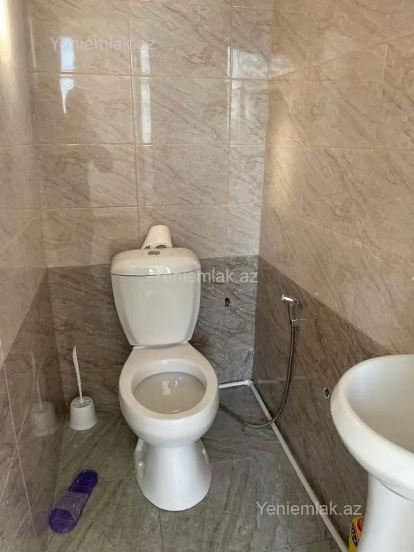 Satılır 5 otaqlı həyət evi 160 m²