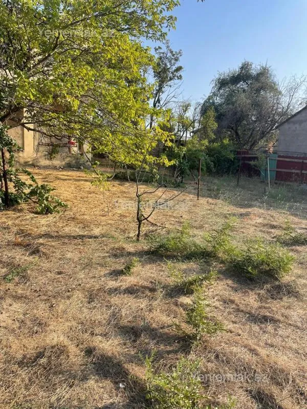 Satılır 5 otaqlı həyət evi 160 m²