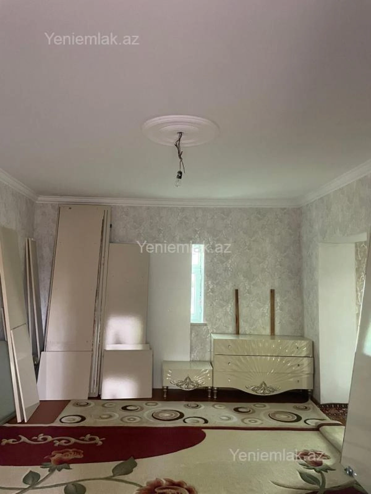 Satılır 5 otaqlı həyət evi 160 m²