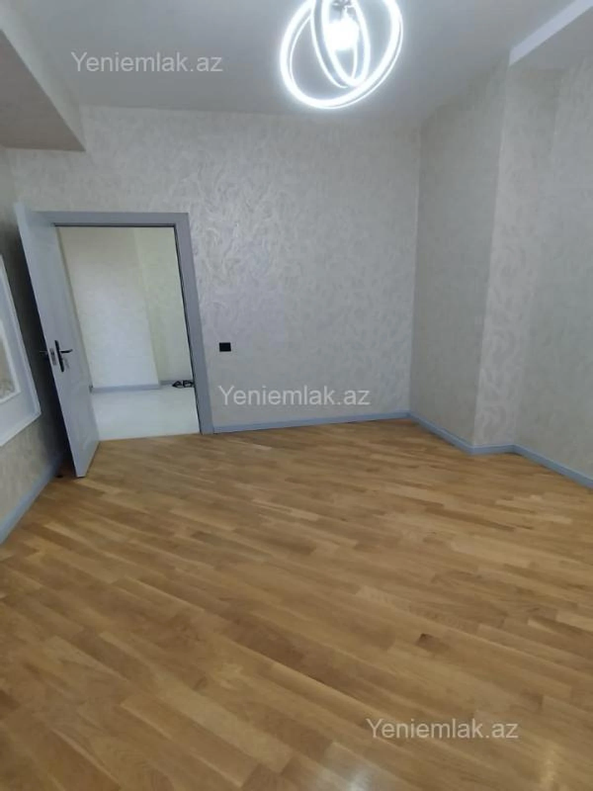 Satılır 3 otaqlı yeni tikili 86 m²
