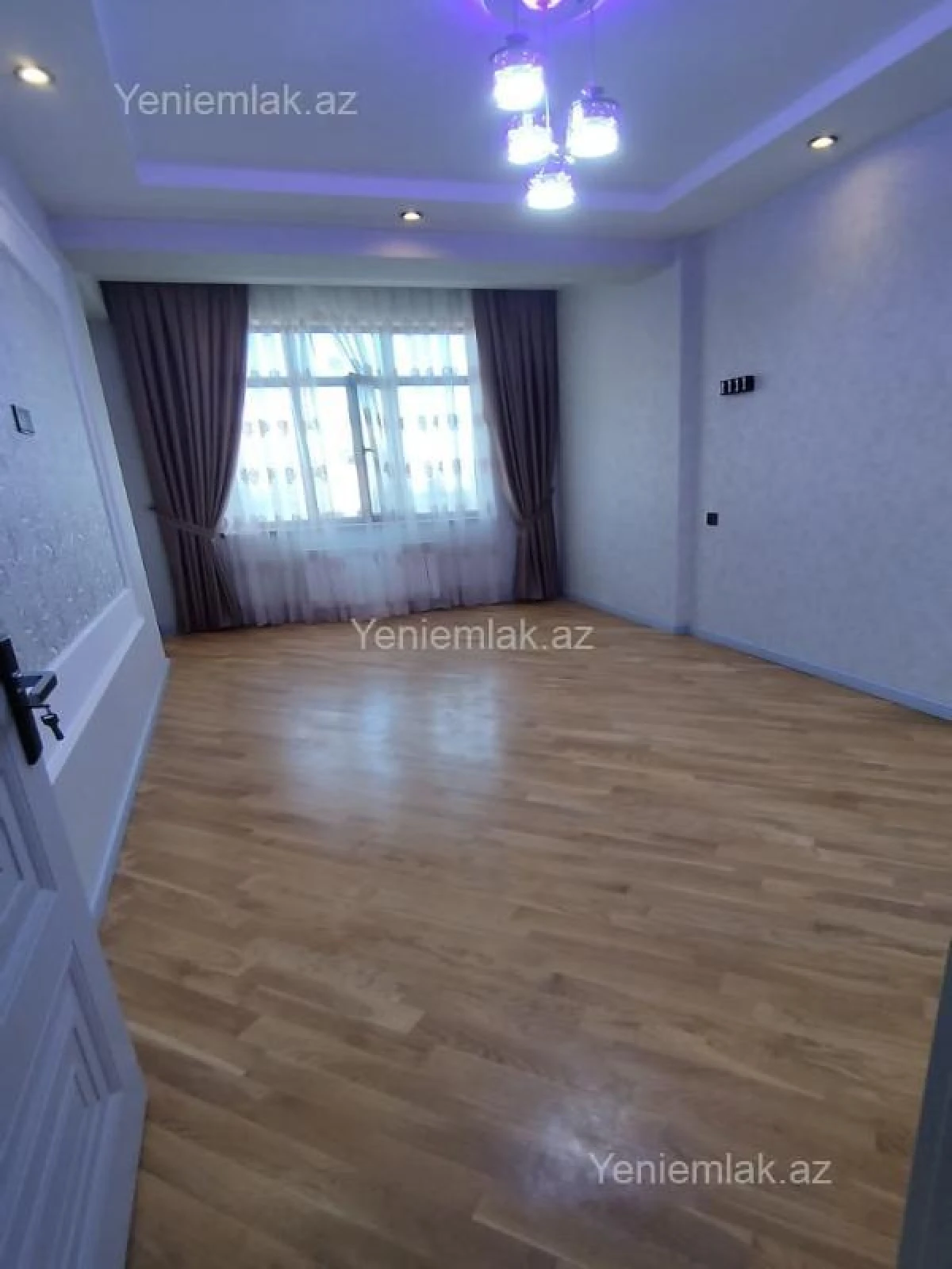 Satılır 3 otaqlı yeni tikili 86 m²