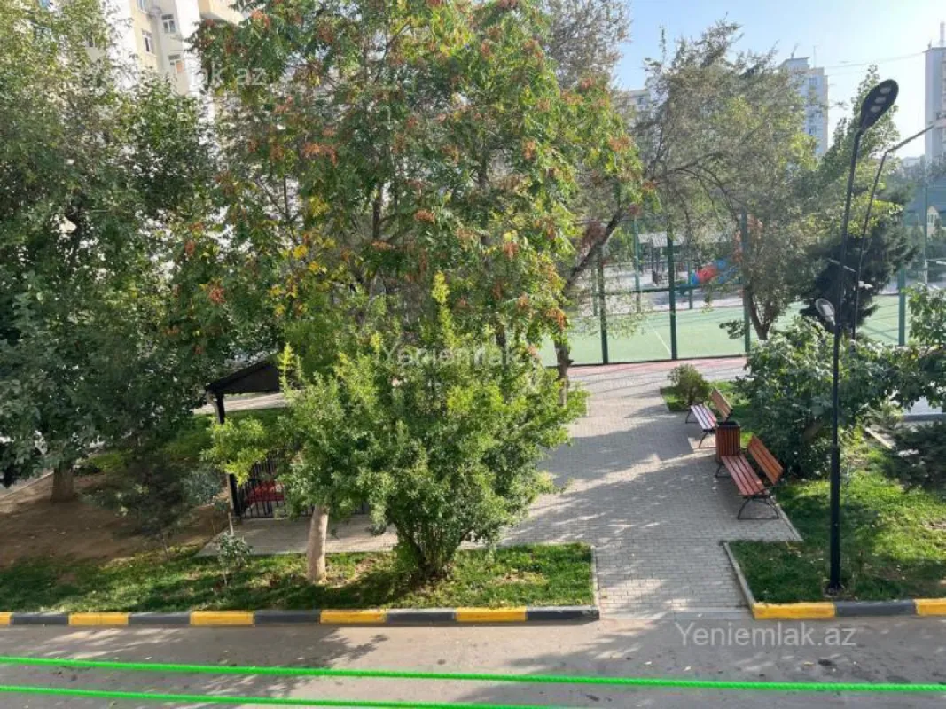 Satılır 3 otaqlı köhnə tikili 80 m²