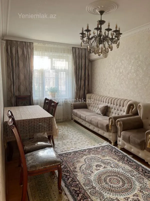 Satılır 3 otaqlı köhnə tikili 80 m²