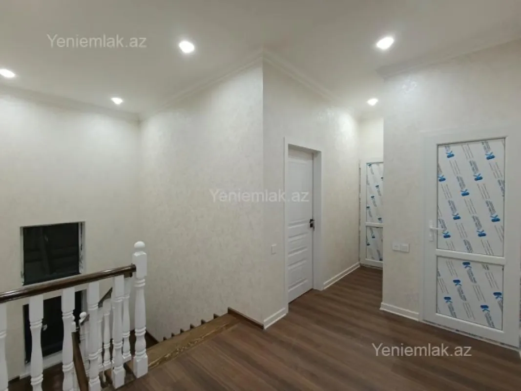 Satılır 6 otaqlı həyət evi 220 m²