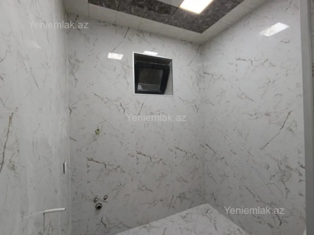 Satılır 6 otaqlı həyət evi 220 m²