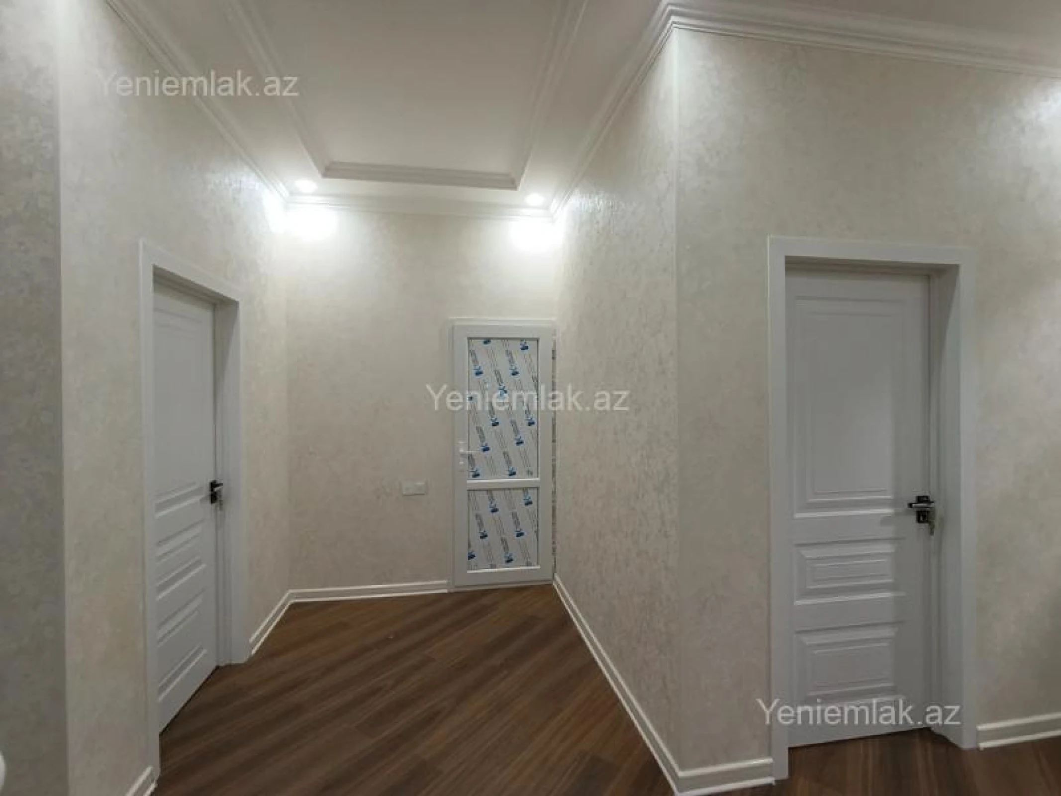 Satılır 6 otaqlı həyət evi 220 m²