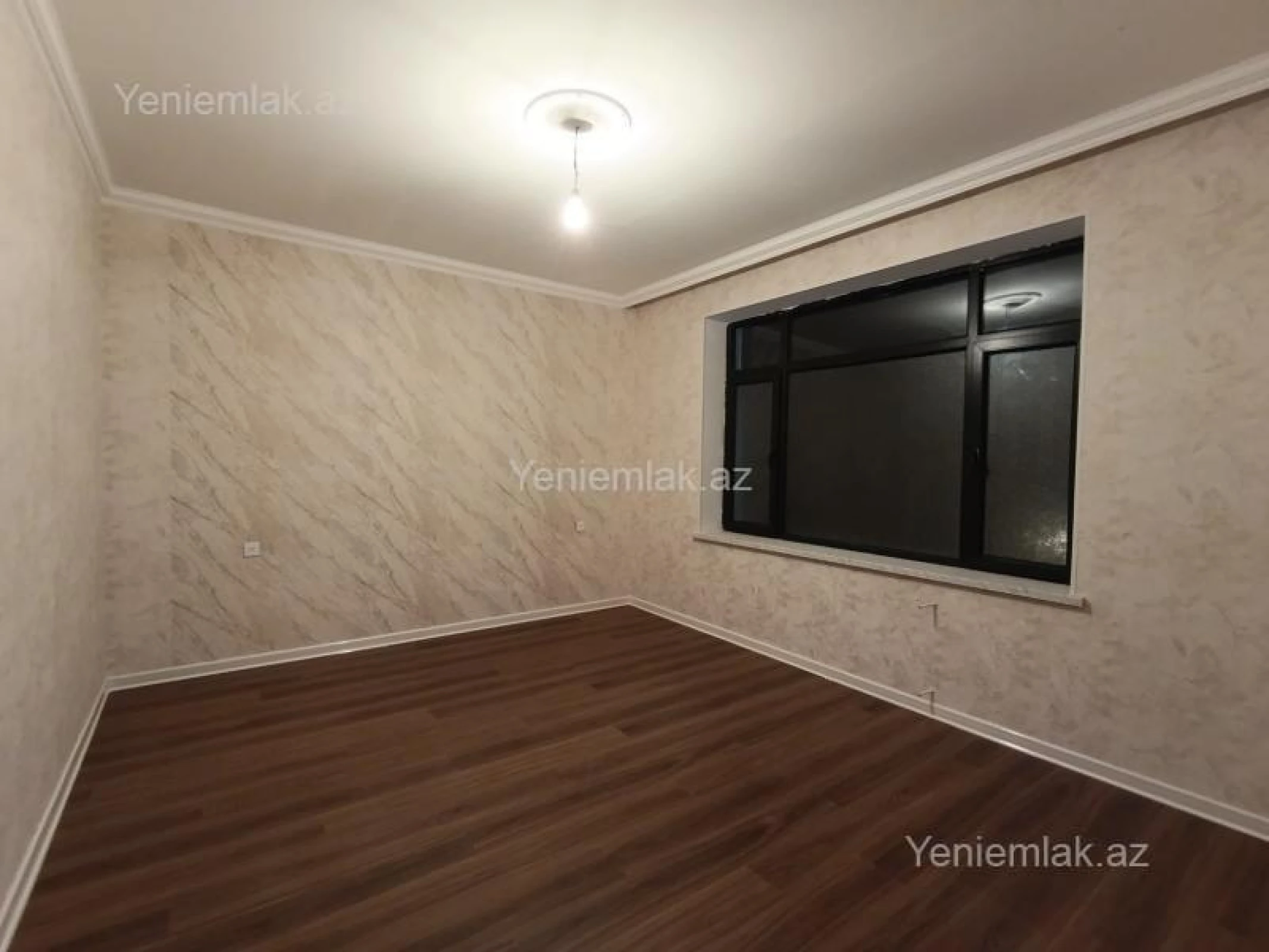 Satılır 6 otaqlı həyət evi 220 m²