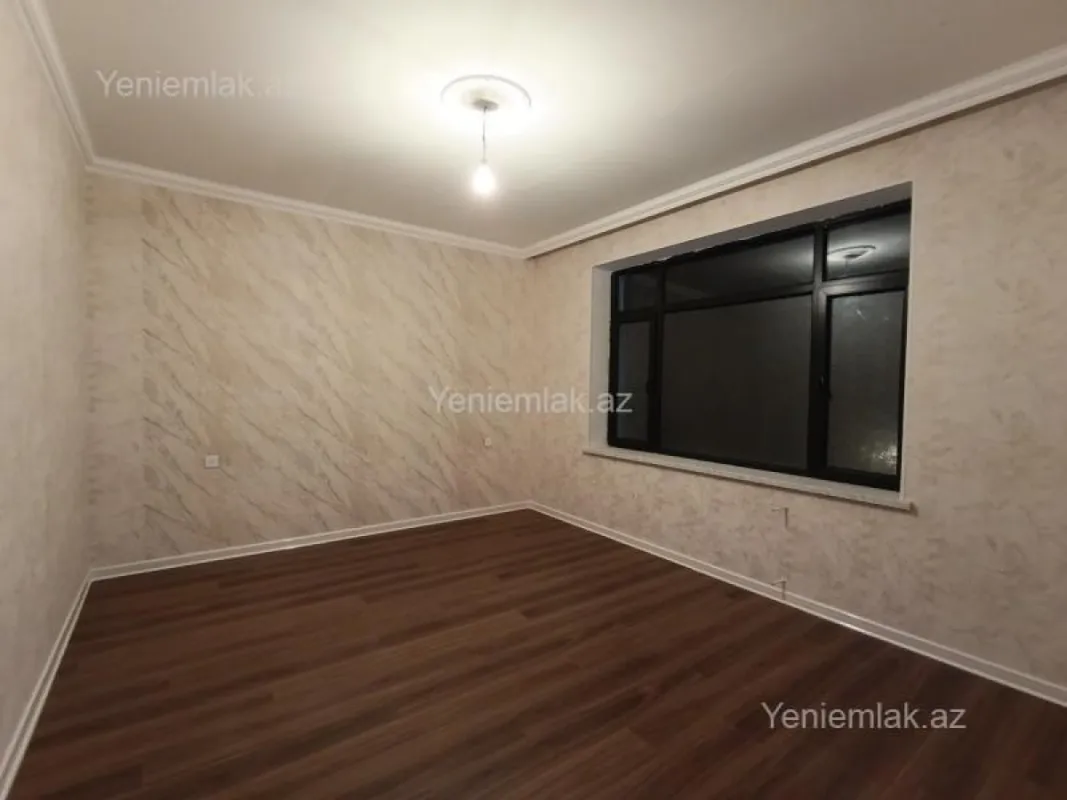Satılır 6 otaqlı həyət evi 220 m²