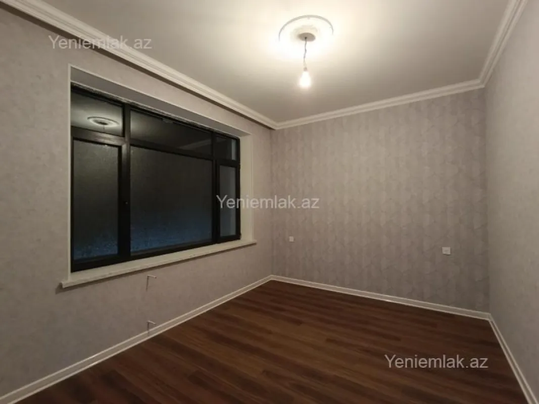 Satılır 6 otaqlı həyət evi 220 m²