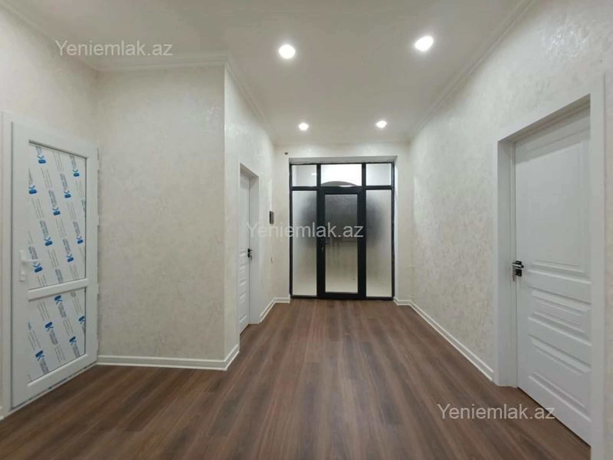 Satılır 6 otaqlı həyət evi 220 m²
