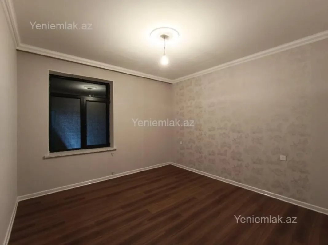 Satılır 6 otaqlı həyət evi 220 m²