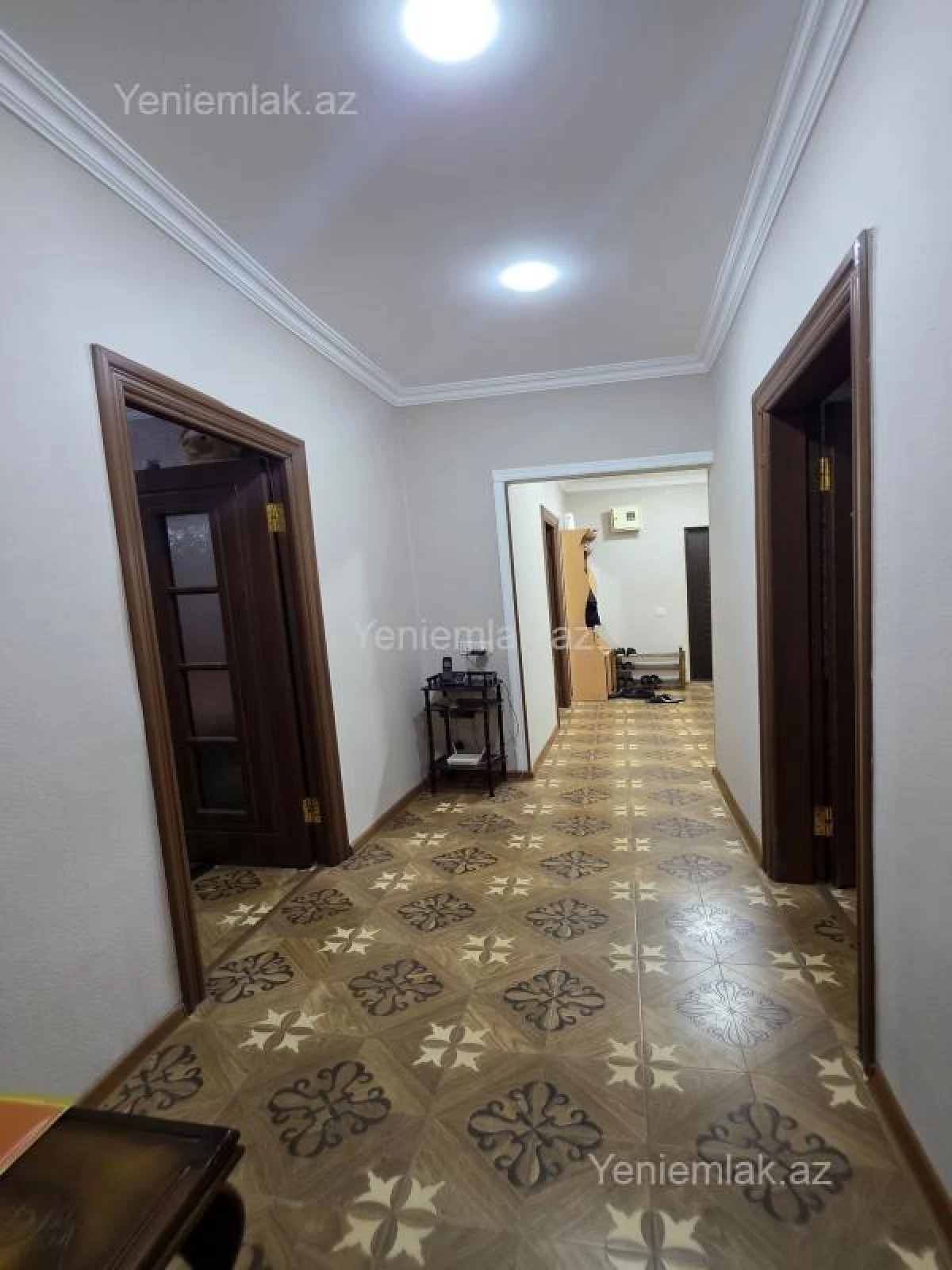 Satılır 5 otaqlı köhnə tikili 120 m²