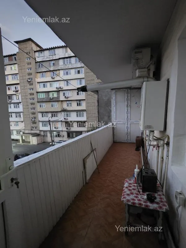 Satılır 5 otaqlı köhnə tikili 120 m²