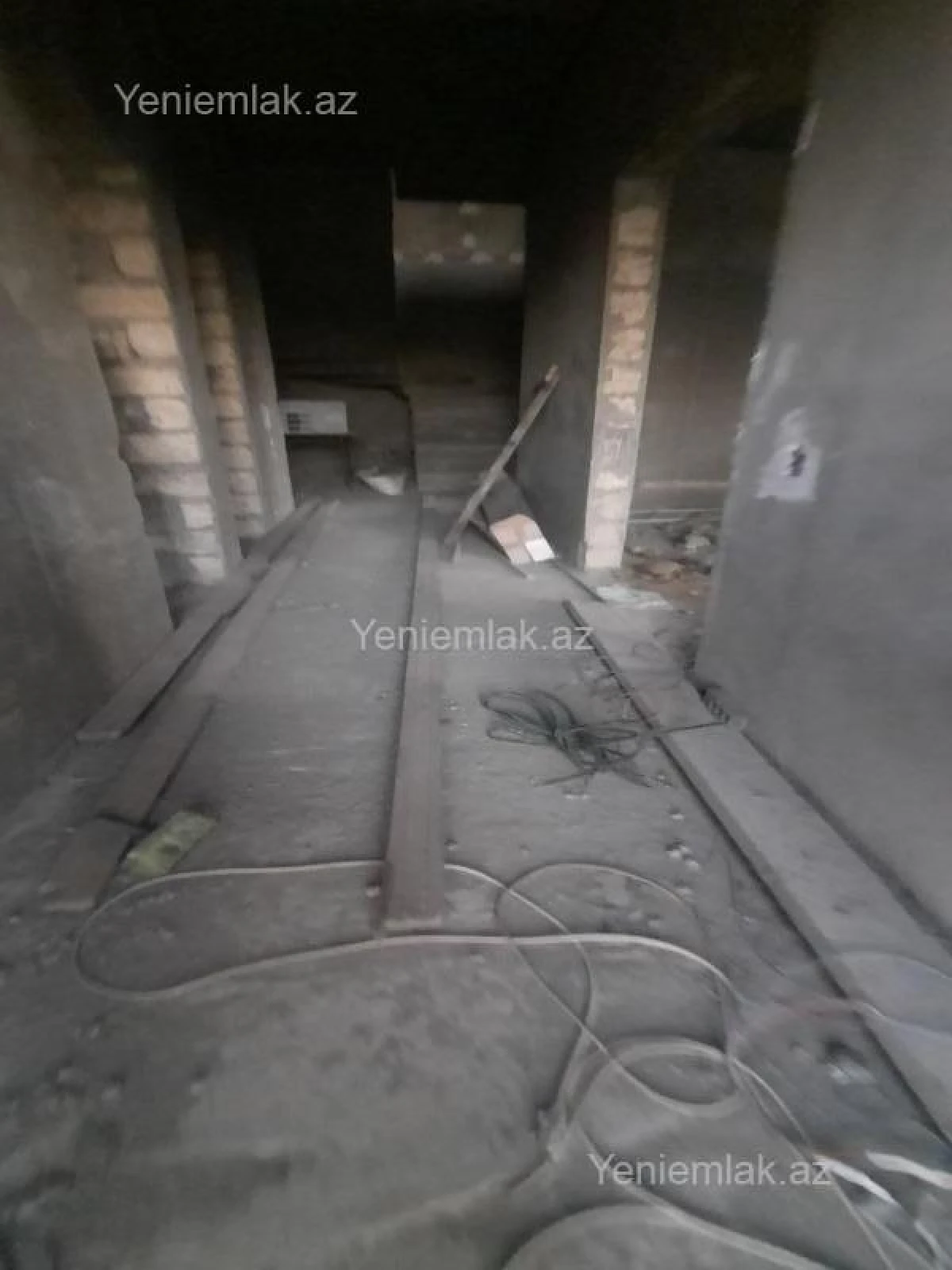 Satılır 7 otaqlı həyət evi 360 m²