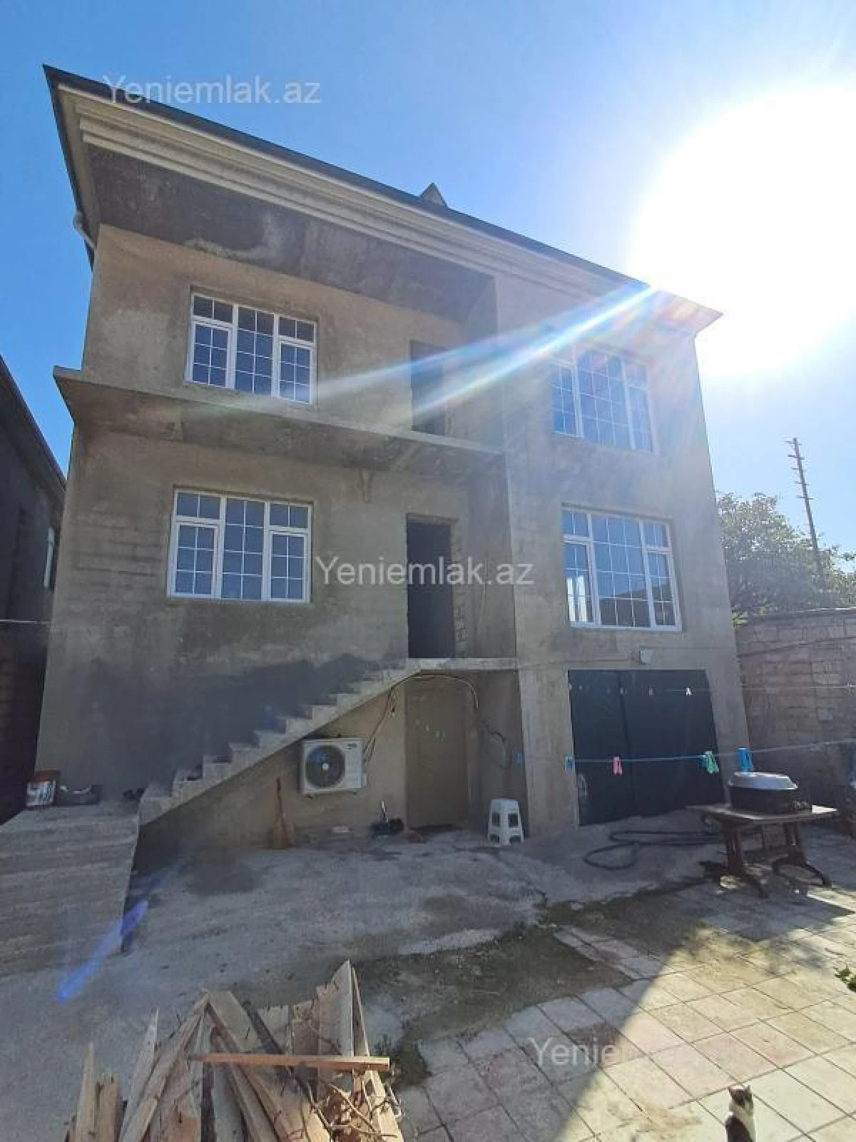 Satılır 7 otaqlı həyət evi 360 m²