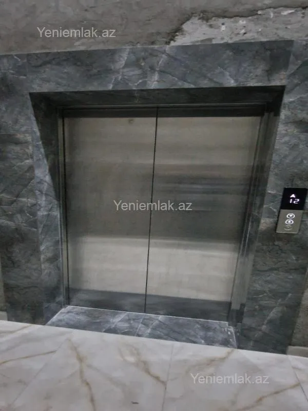 Satılır 3 otaqlı yeni tikili 136 m²