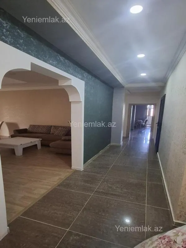 Satılır 3 otaqlı yeni tikili 110 m²