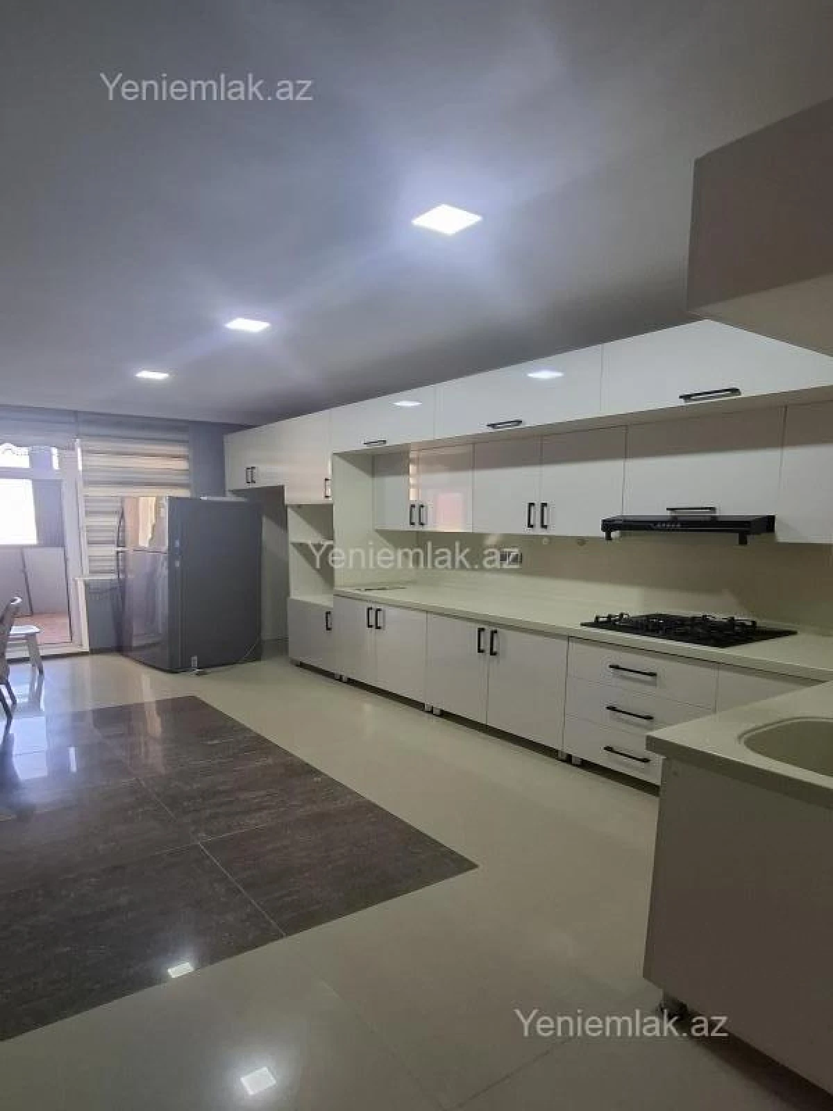 Satılır 3 otaqlı yeni tikili 110 m²