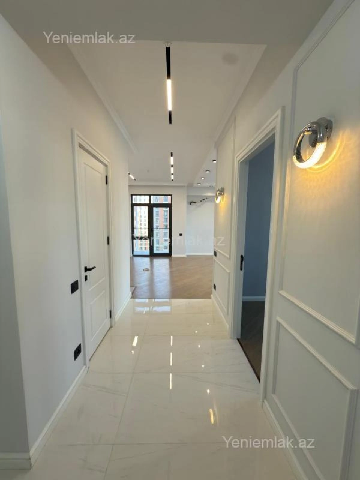 Satılır 3 otaqlı yeni tikili 83 m²