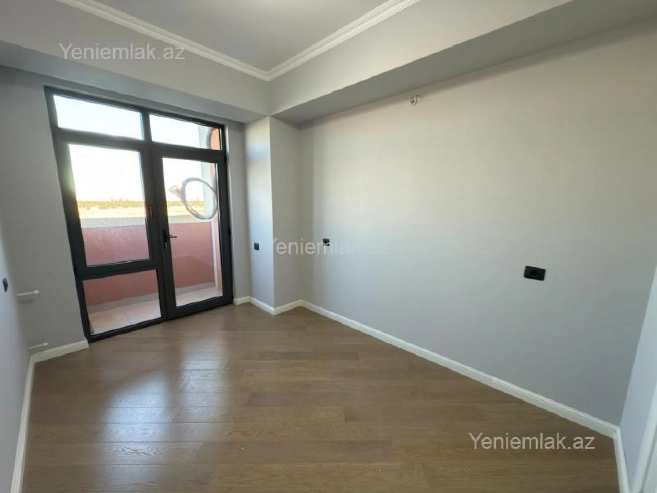 Satılır 3 otaqlı yeni tikili 83 m²