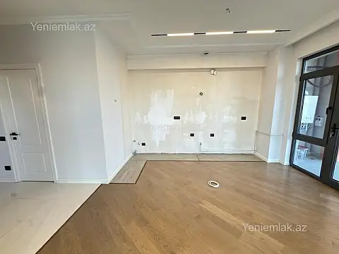 Satılır 3 otaqlı yeni tikili 83 m²