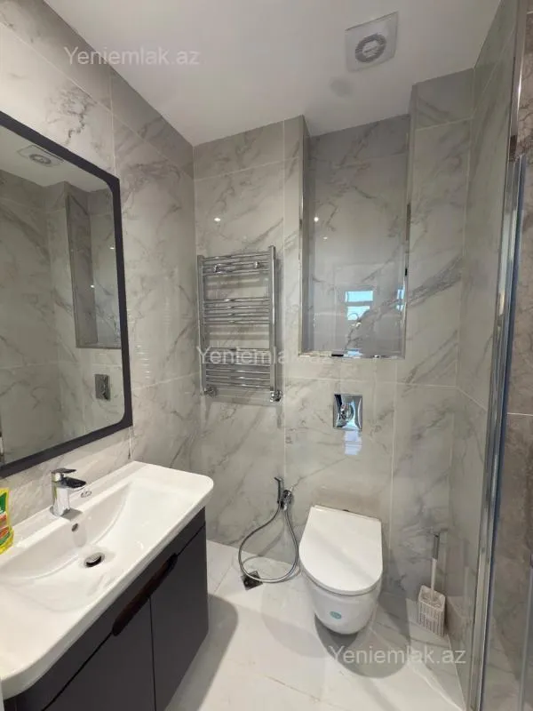 Satılır 3 otaqlı yeni tikili 83 m²