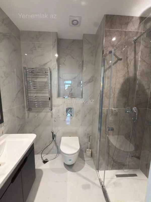 Satılır 3 otaqlı yeni tikili 83 m²