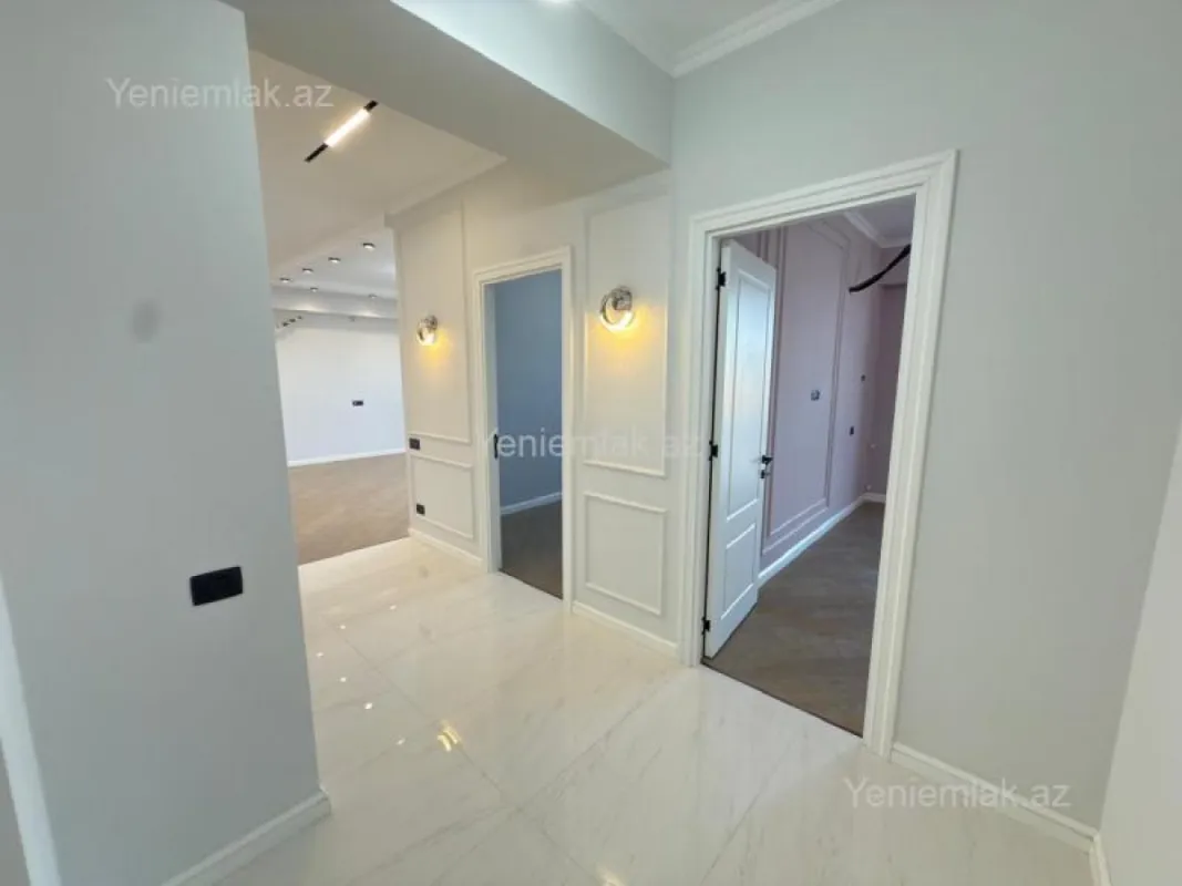 Satılır 3 otaqlı yeni tikili 83 m²