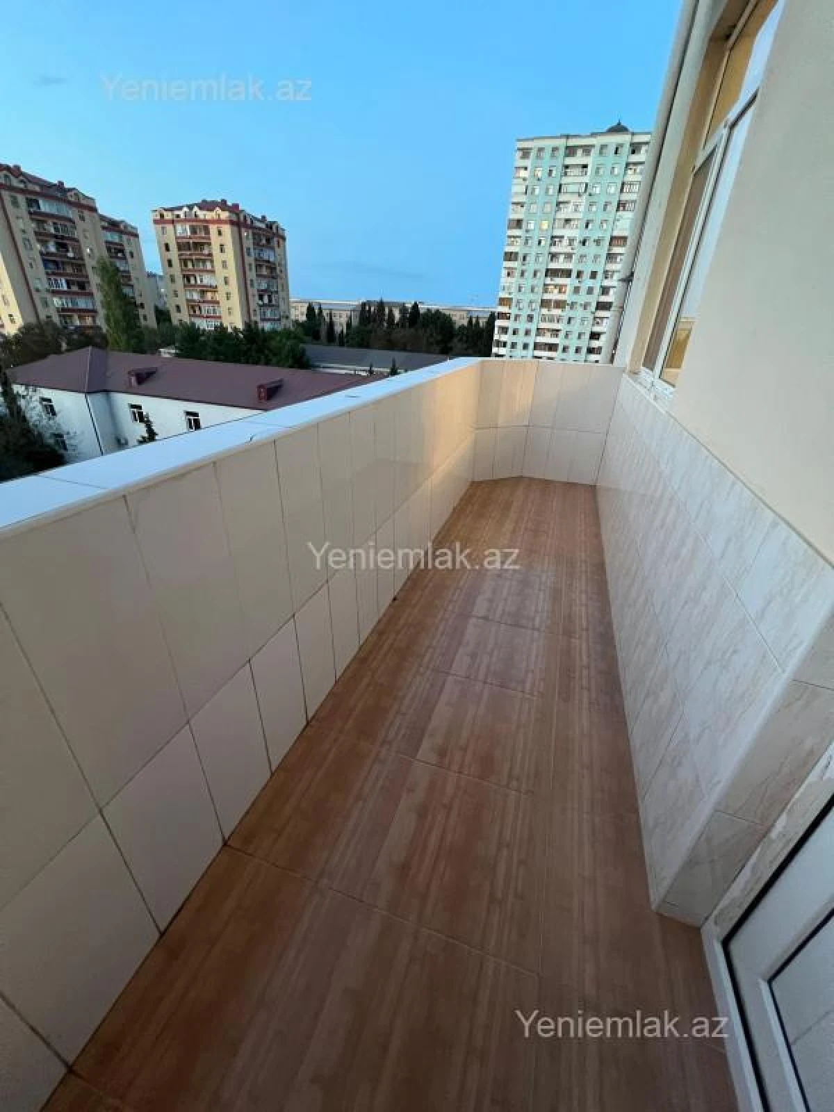 Satılır 3 otaqlı yeni tikili 120 m²