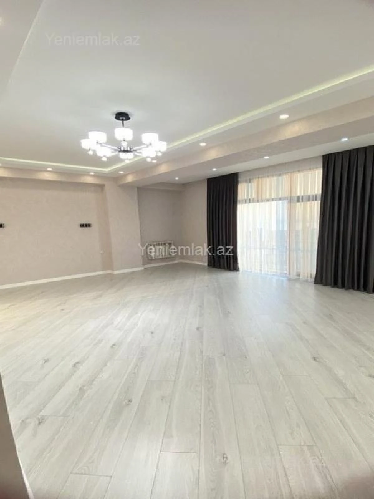 Satılır 3 otaqlı yeni tikili 140 m²