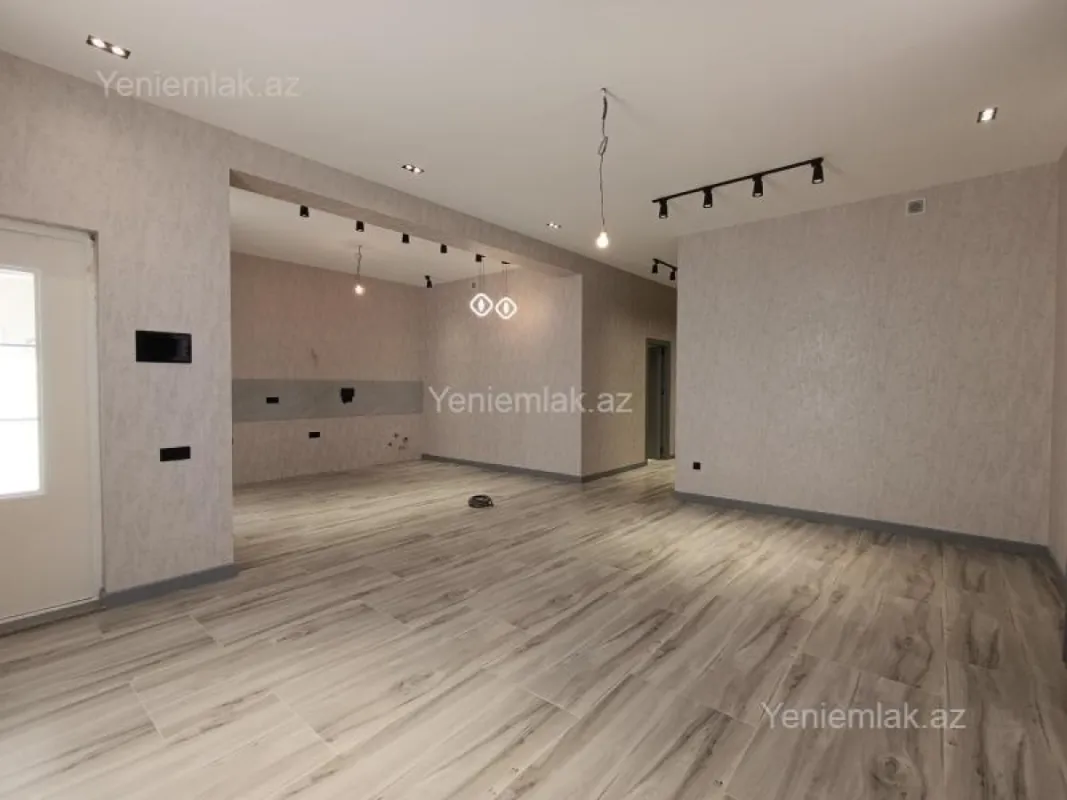 Satılır 4 otaqlı həyət evi 130 m²